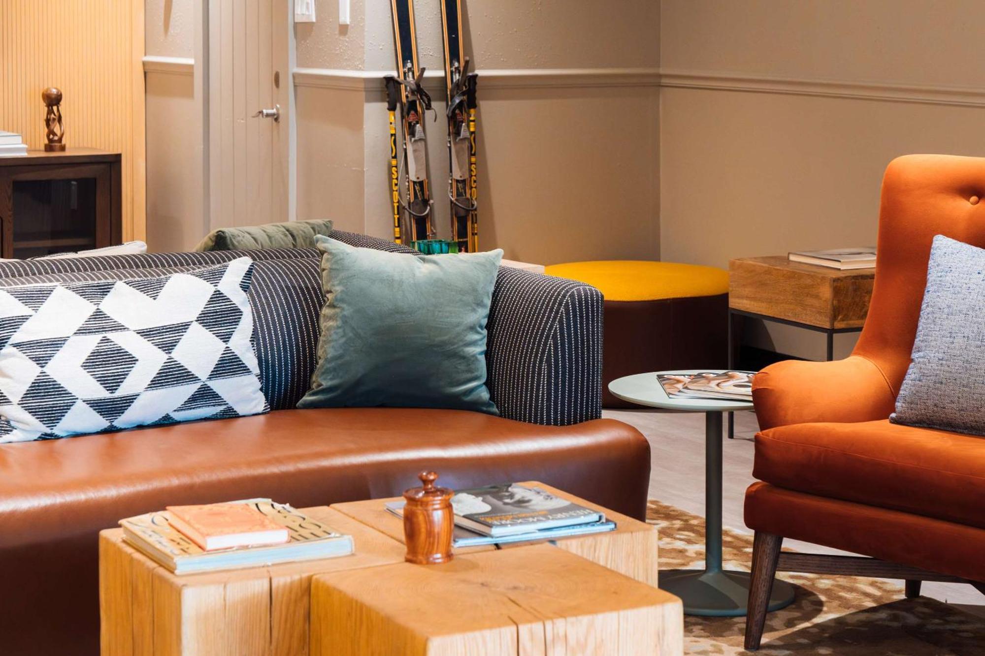 Hotel Downstreet, Ascend Hotel Collection Норт Адамс Екстериор снимка